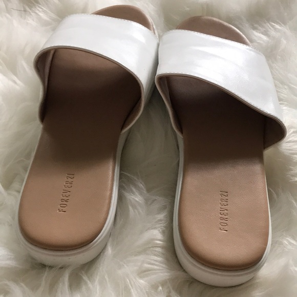 SLIDES - Picture 2 of 4